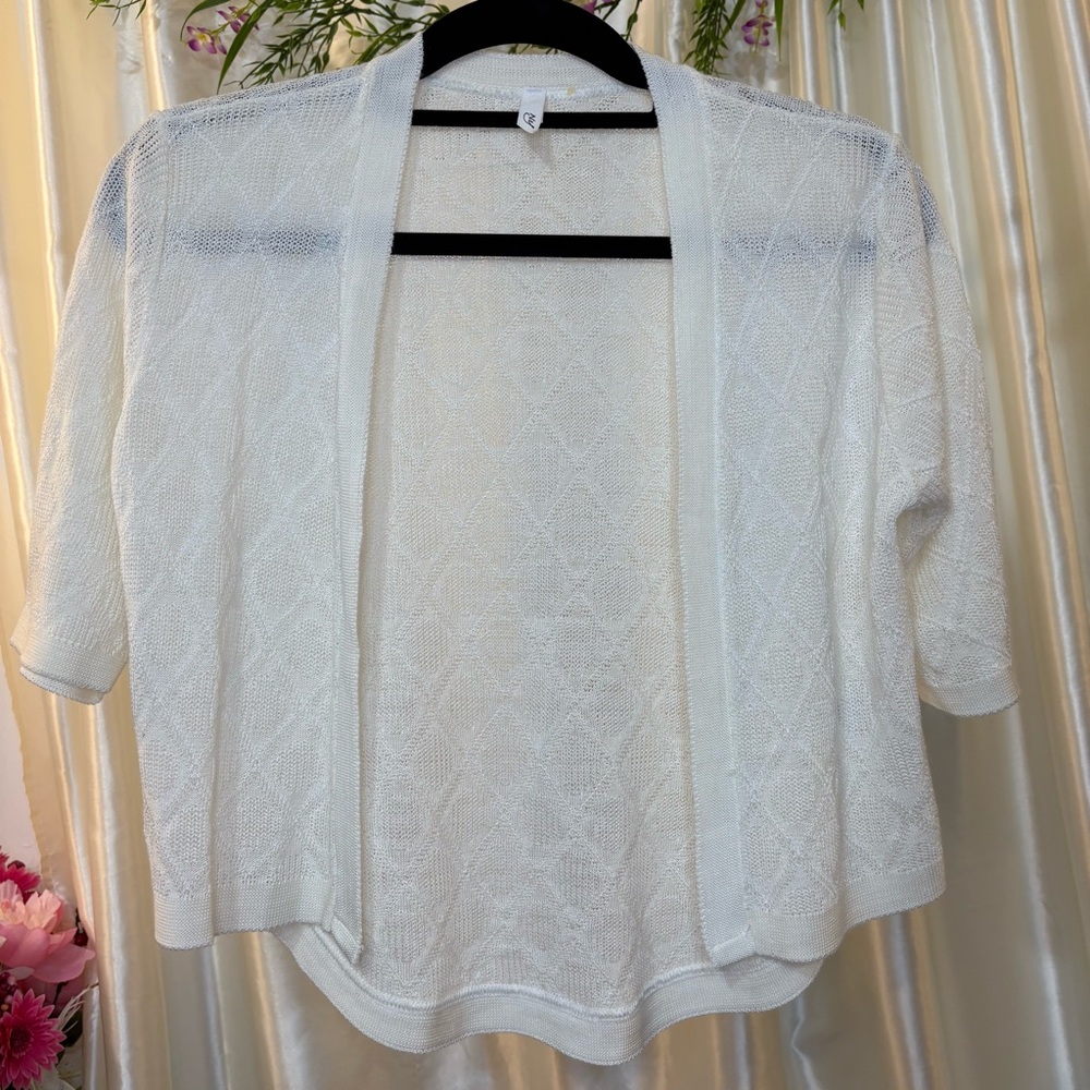 NY White Knit Sheer Short Sleeve Cardigan- Medium